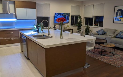 531 Cascade Falls Dr, Weston, FL 33327-1214