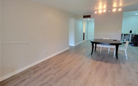 6301 N Falls Cir Dr #206, Lauderhill, FL 33319-6861