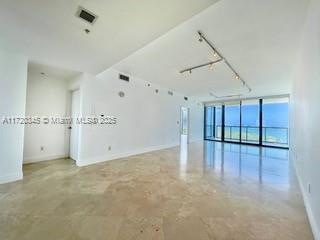 601 NE 36th St #3110,  Miami, FL 33137