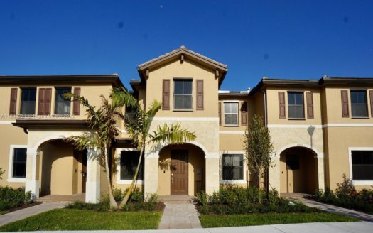 10629 W 32nd Ln #10629,  Hialeah, FL 33018-2114