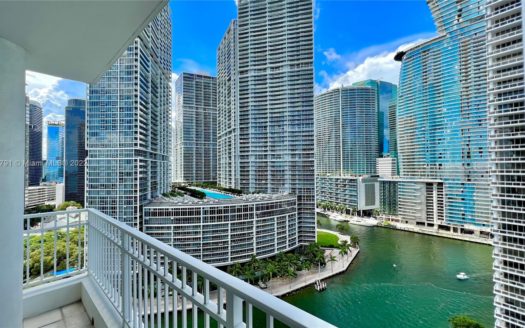 801 Brickell Key Blvd #2104,  Miami, FL 33131-3719