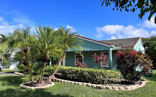 1260 SW 73RD AVE,  North  Lauderdale, FL 33068