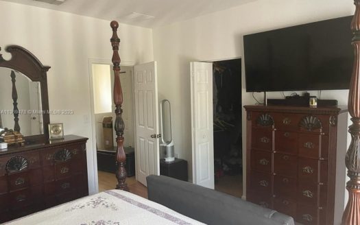 11224 SW 230th Ter #11224,  Miami, FL 33170-7611