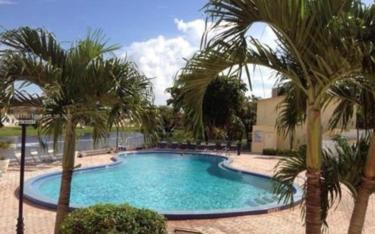 2940 NE 203rd St #C111,  Aventura, FL 33180-2000