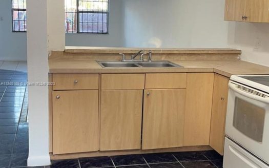 4045 NW 19th St #4045,  Lauderhill, FL 33313-7058