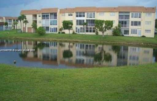 8510 Sunrise Lakes Blvd #108,  Sunrise, FL 33322-1403