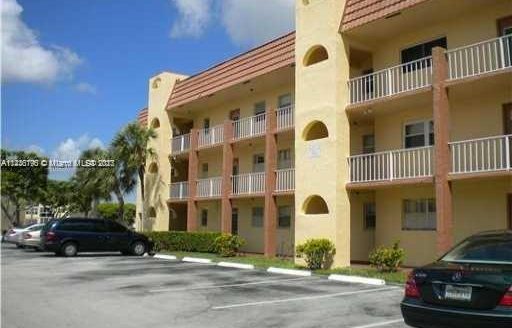 8510 Sunrise Lakes Blvd #108,  Sunrise, FL 33322-1403