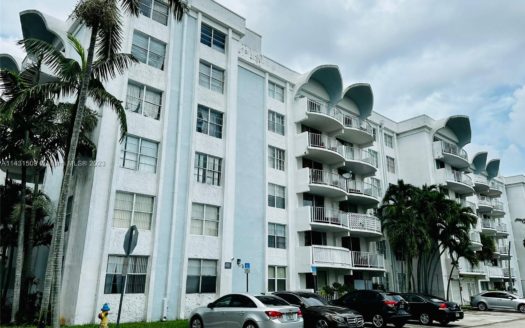 492 NW 165th Street Rd #C415,  Miami, FL 33169-6445