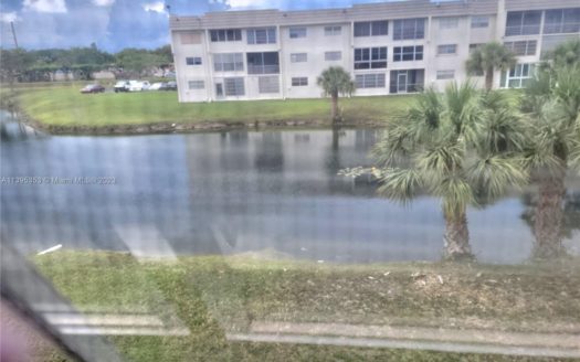 8300 Sunrise Lakes Blvd #210,  Sunrise, FL 33322-1570