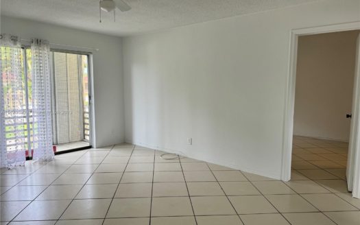 20201 NE 29th Ct #D222,  Aventura, FL 33180-2056
