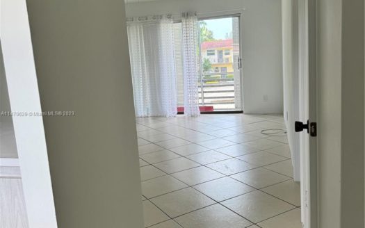 20201 NE 29th Ct #D222,  Aventura, FL 33180-2056