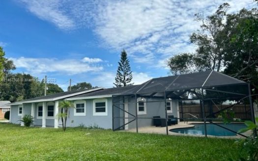 2902 Oleander Blvd #n/a,  Fort Pierce, FL 34982-6244