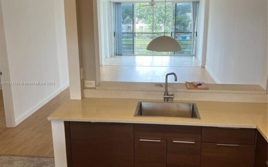 1811 Sabal Palm Dr #403,  Davie, FL 33324-5933