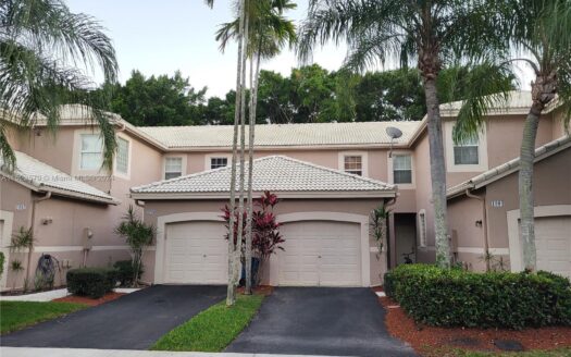 1990 Madeira Dr,  Weston, FL 33327-1914