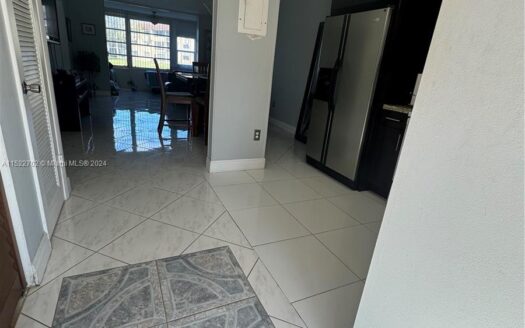 2811 N Pine Island Rd #109,  Sunrise, FL 33322-2367