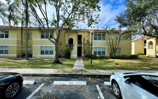 417 Vista Isles Dr #2328 Sunrise, FL 33325-6158