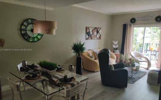 10010  Hammocks  Blvd  #202-2,  Miami, FL 33196-3760