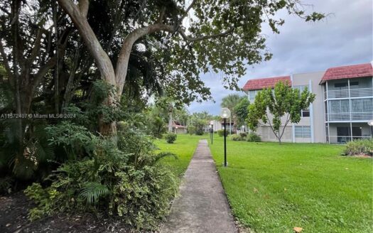 Inverrary Dr # 205 LAUDERHILL, FL 33319-5953