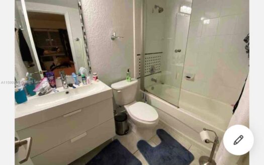 7326 Collins Ave #105,  Miami Beach, FL 33141-7011