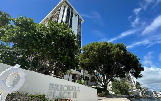 1901 Brickell Ave #B1106,  Miami, FL 33129-1754
