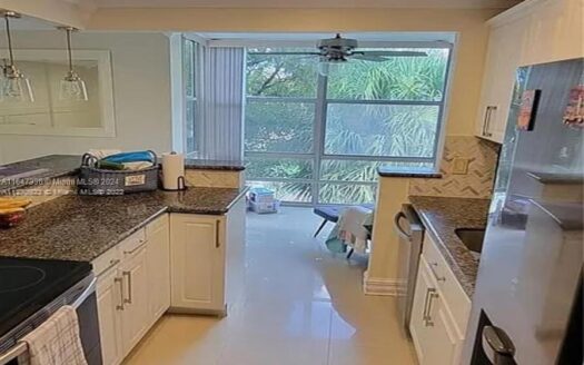 210 172nd St #327,  Sunny Isles Beach, FL 33160-3422