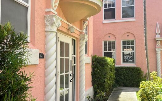 754 Meridian Ave #15,  Miami Beach, FL 33139-6160