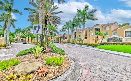 7940 N Nob Hill Rd #106,  Tamarac, FL 33321-7403