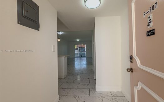 7610 Stirling Rd #207F Davie, FL 33024