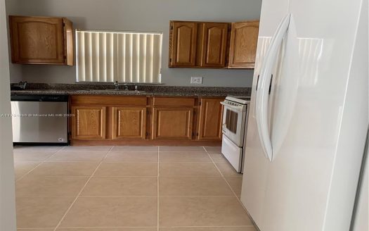 6793 SW 152nd Pl #47-93 Miami, FL 33193-2214