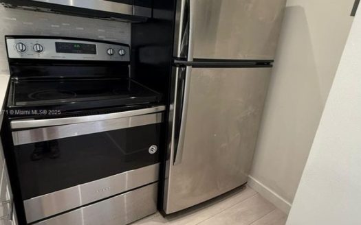 800 West Ave #637 Miami Beach, FL 33139