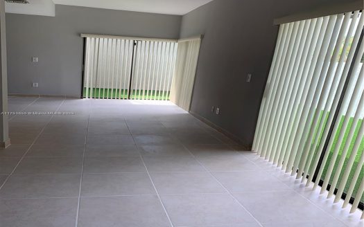 6793 SW 152nd Pl #47-93 Miami, FL 33193-2214