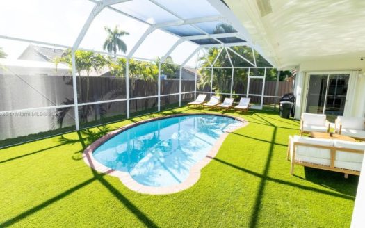 16571 SW 145th Ave, Miami, FL 33177