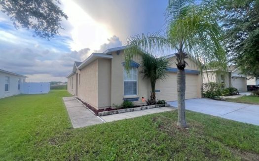 7865 CARRIAGE POINTE Drive,  Gibsonton, FL 33534