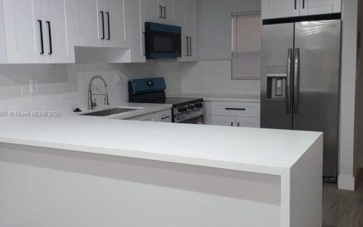 7610 Stirling Rd #101G Davie, FL 33024