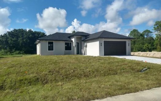 3706 E 19th Street Lehigh Acres, FL 33972