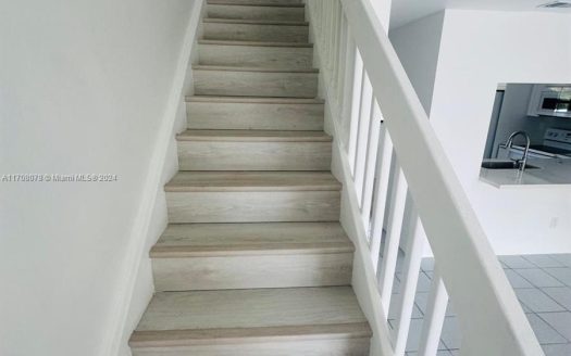 1062 NE 209th Ter #1062 Miami, FL 33179