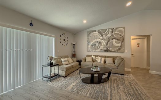 1260 NW 112th Way Coral Springs, FL 33071