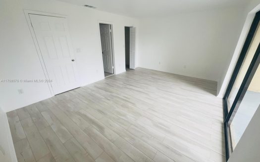 1062 NE 209th Ter #1062 Miami, FL 33179