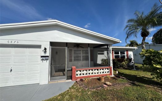 6875 NW 17th St Margate, FL 33063