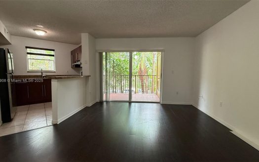 771 N Pine Island Rd #205 Plantation, FL 33324