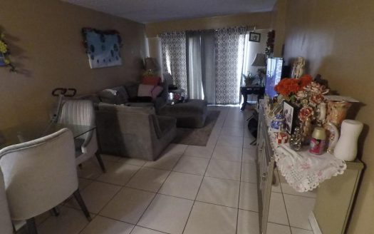 1501 Crescent D31 Circle #D31 Lake Park, FL 33403