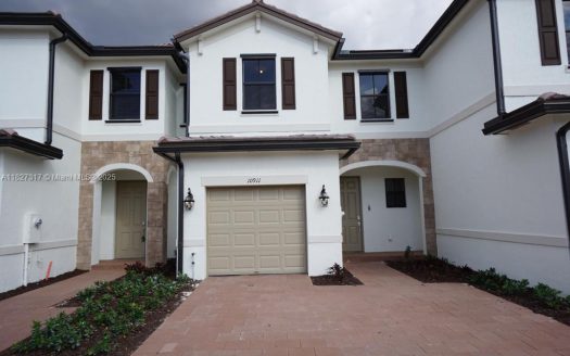 10911 W 33rd Ln #10911 Hialeah, FL 33018