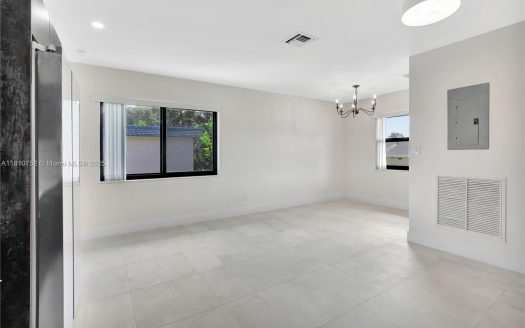 5980 SW 40th Ave #D Dania Beach, FL 33312