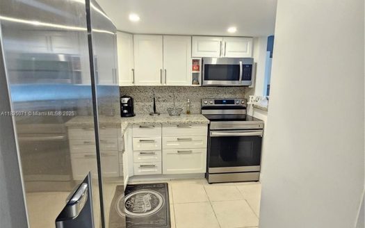 200 172nd St #217 Sunny Isles Beach, FL 33160