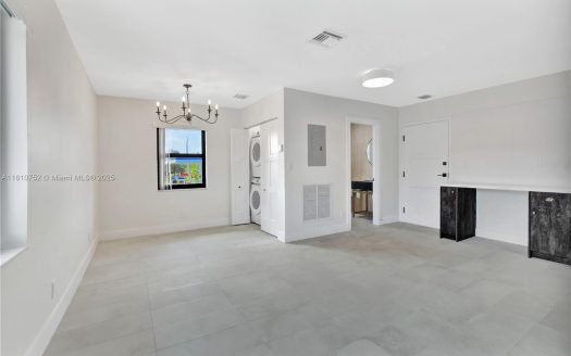 5980 SW 40th Ave #D Dania Beach, FL 33312