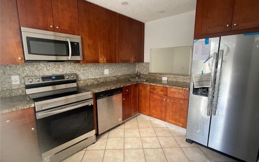 1599 Springside Dr #1-2 Weston, FL 33326