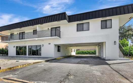 5980 SW 40th Ave #D Dania Beach, FL 33312