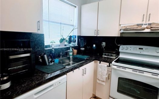 8500 Sunrise Lakes Blvd #104 Sunrise, FL 33322