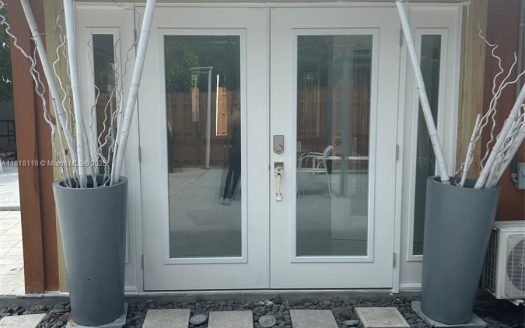 7441 NW 33rd St #1 Lauderhill, FL 33319