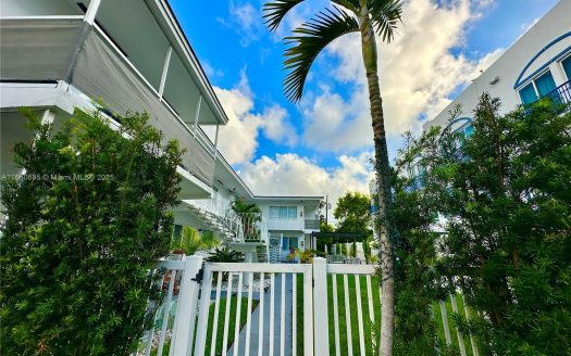 1135 101st St #2 Bay Harbor Islands, FL 33154